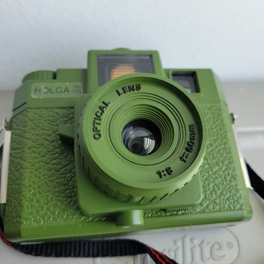 Holga 120CFN Toy Camera Film Camera, Green Black With Strap